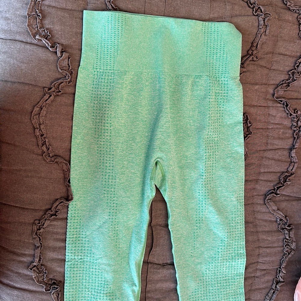 green leggings